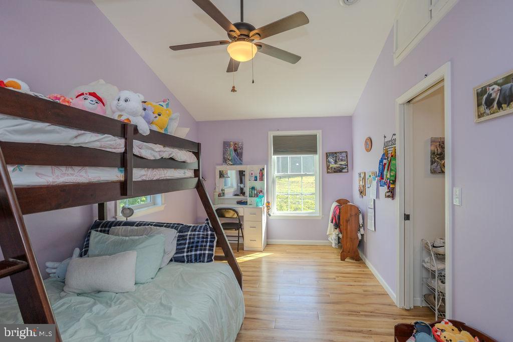 HAMPTON HILLS - Residential