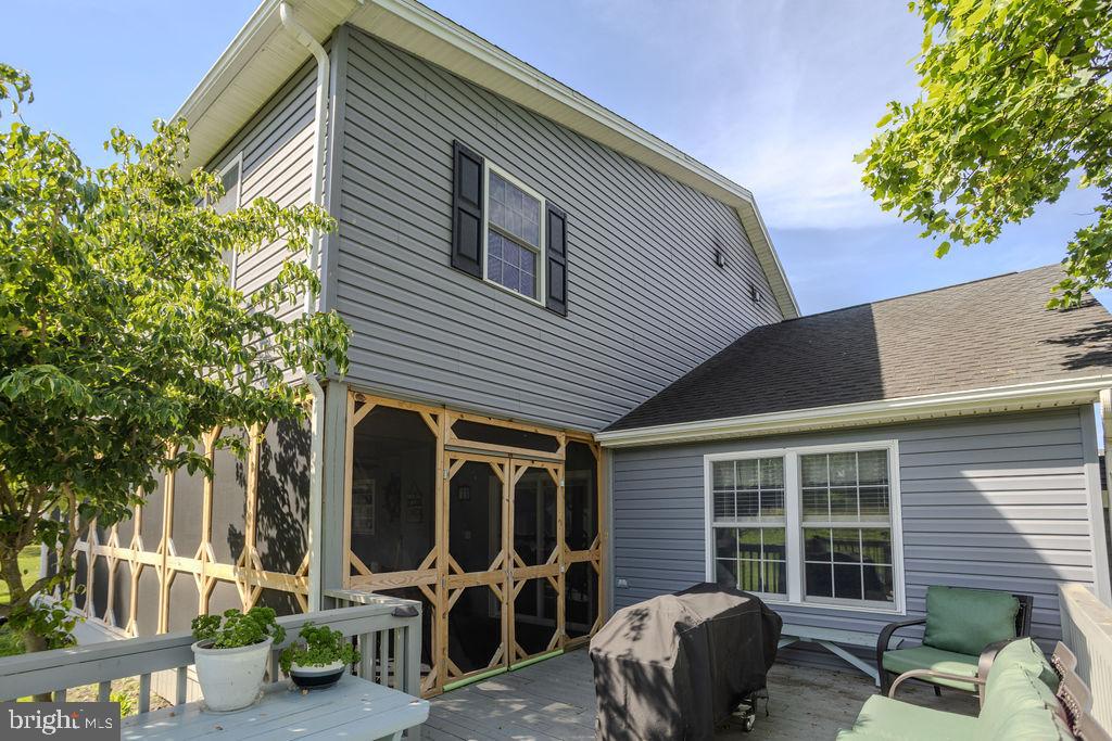 HAMPTON HILLS - Residential