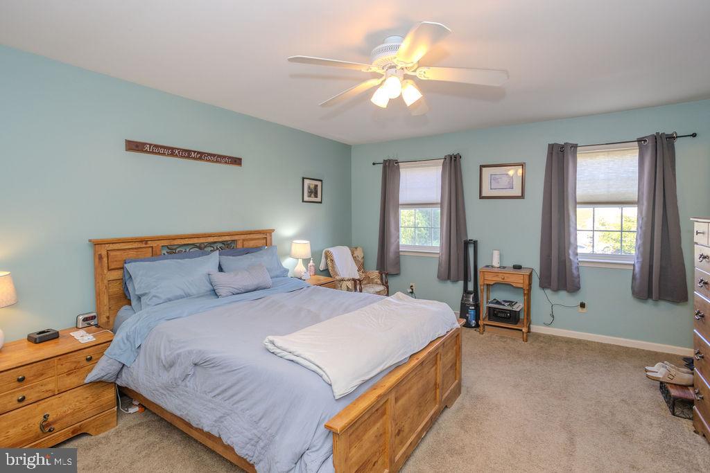 HAMPTON HILLS - Residential