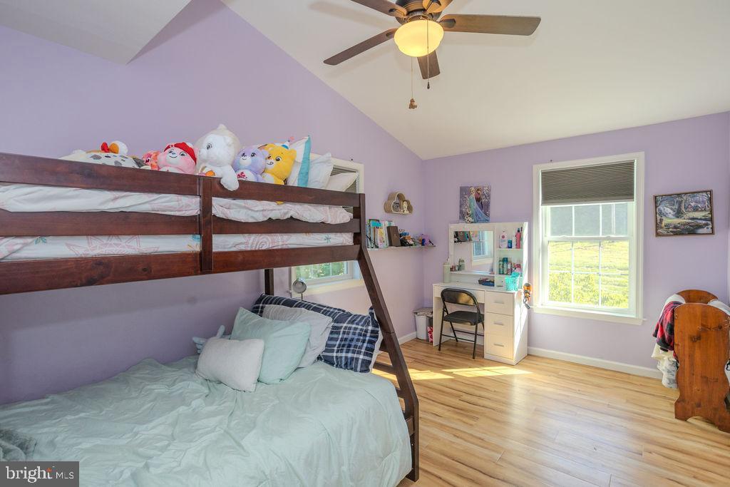 HAMPTON HILLS - Residential