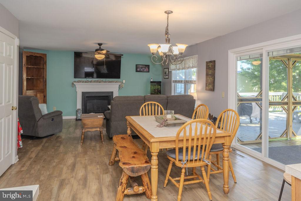 HAMPTON HILLS - Residential