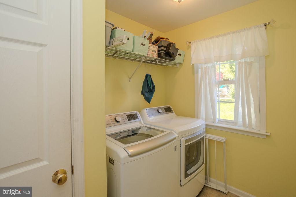 HAMPTON HILLS - Residential