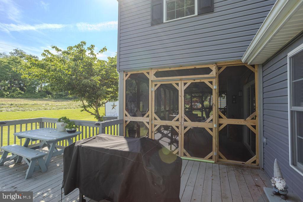 HAMPTON HILLS - Residential