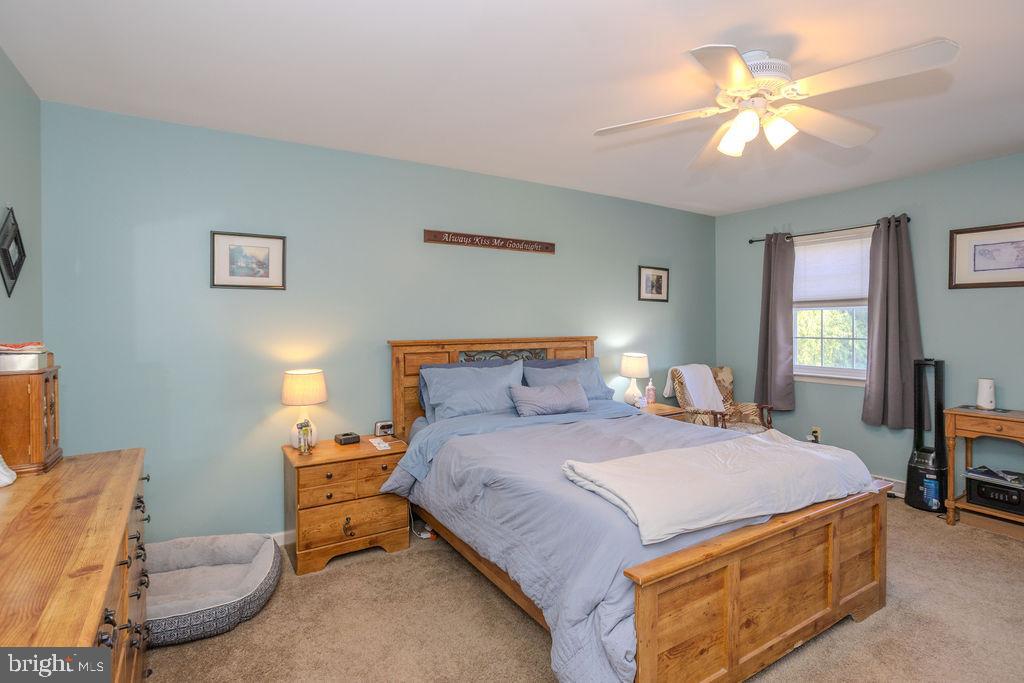 HAMPTON HILLS - Residential