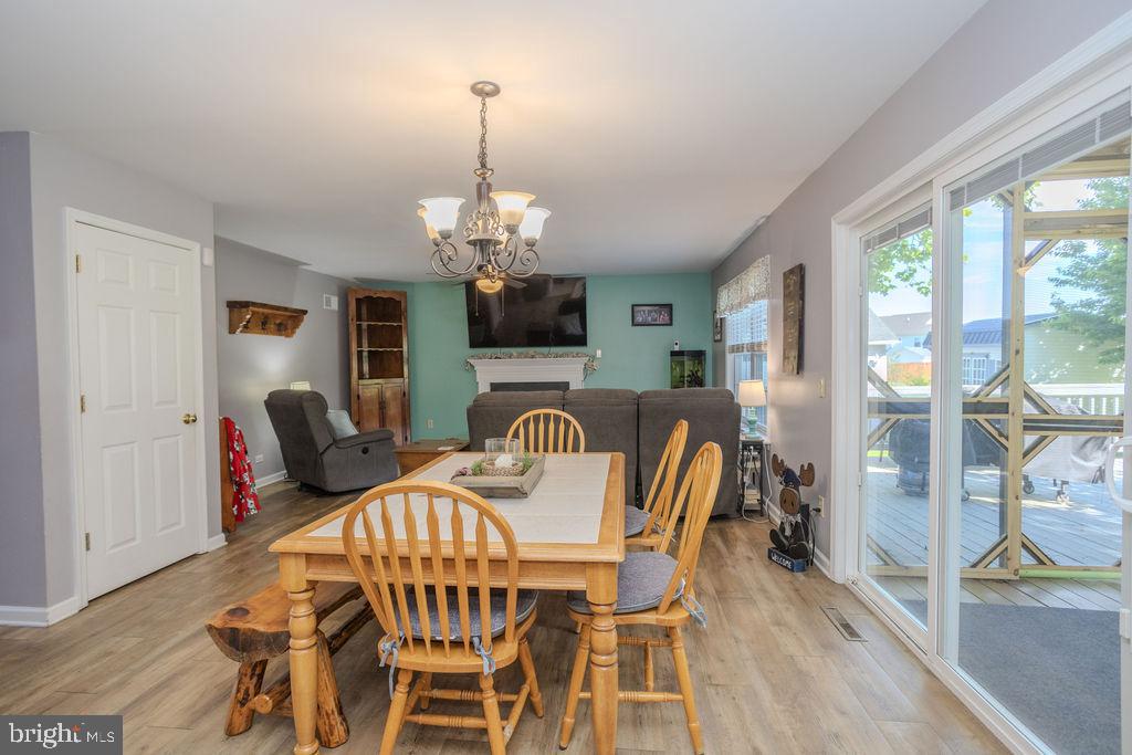 HAMPTON HILLS - Residential