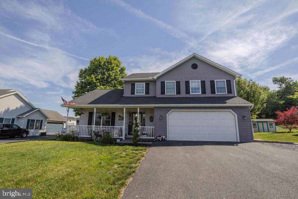 HAMPTON HILLS - Residential