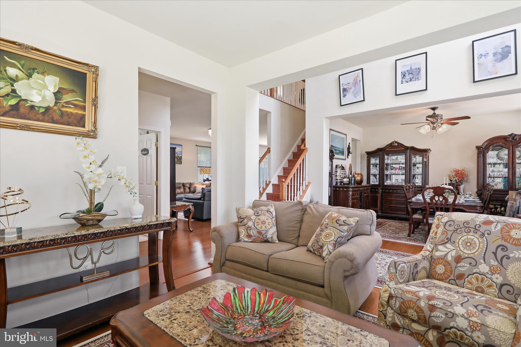 HILLSIDE MANOR - Residential