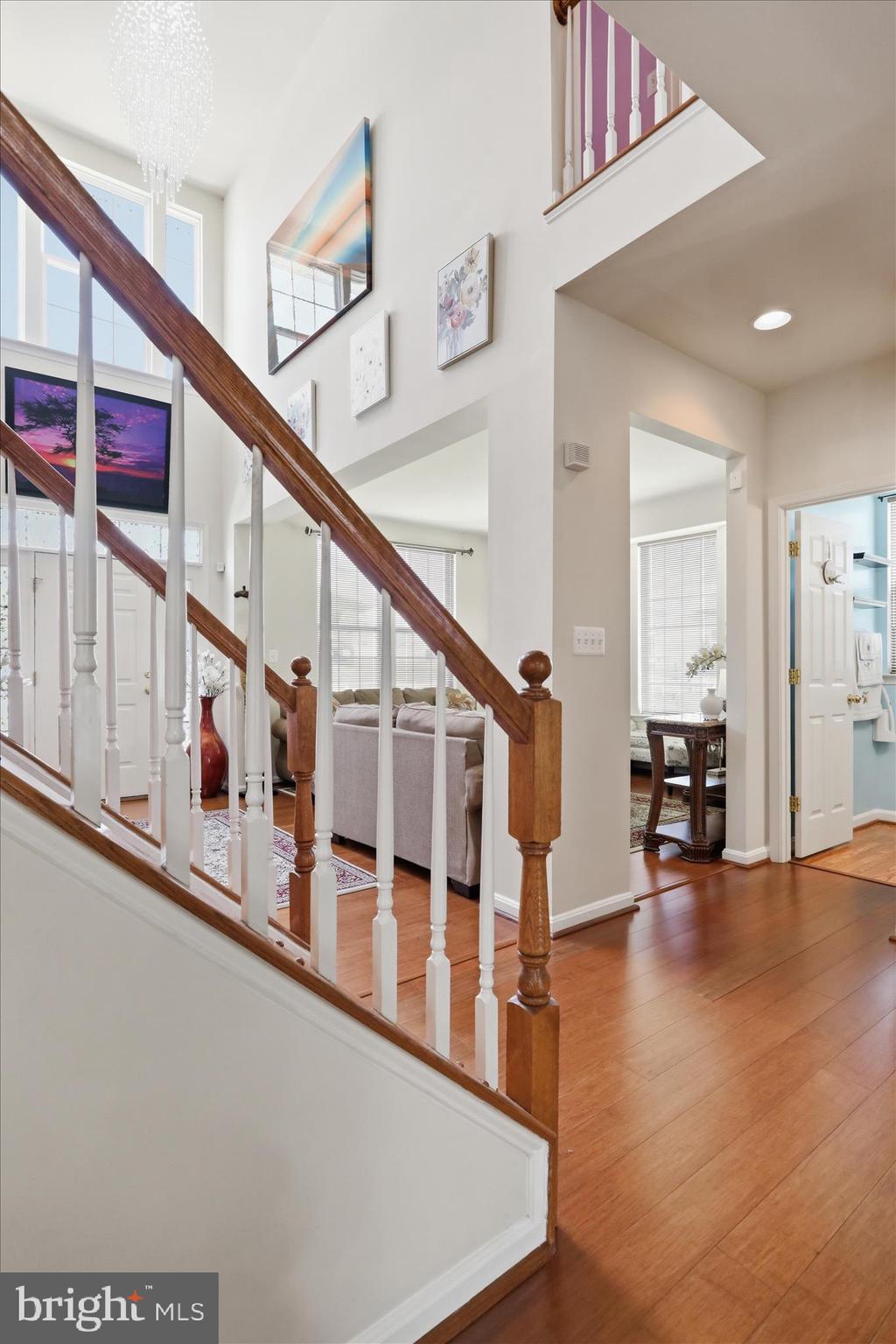 HILLSIDE MANOR - Residential