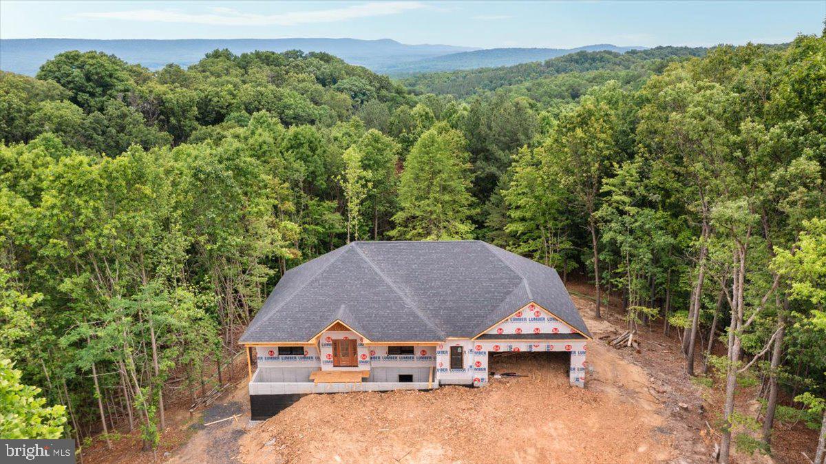 ROUND TOP ESTATES - Residential