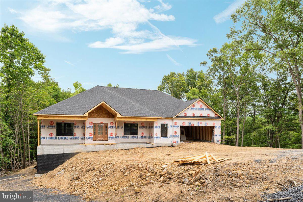 ROUND TOP ESTATES - Residential