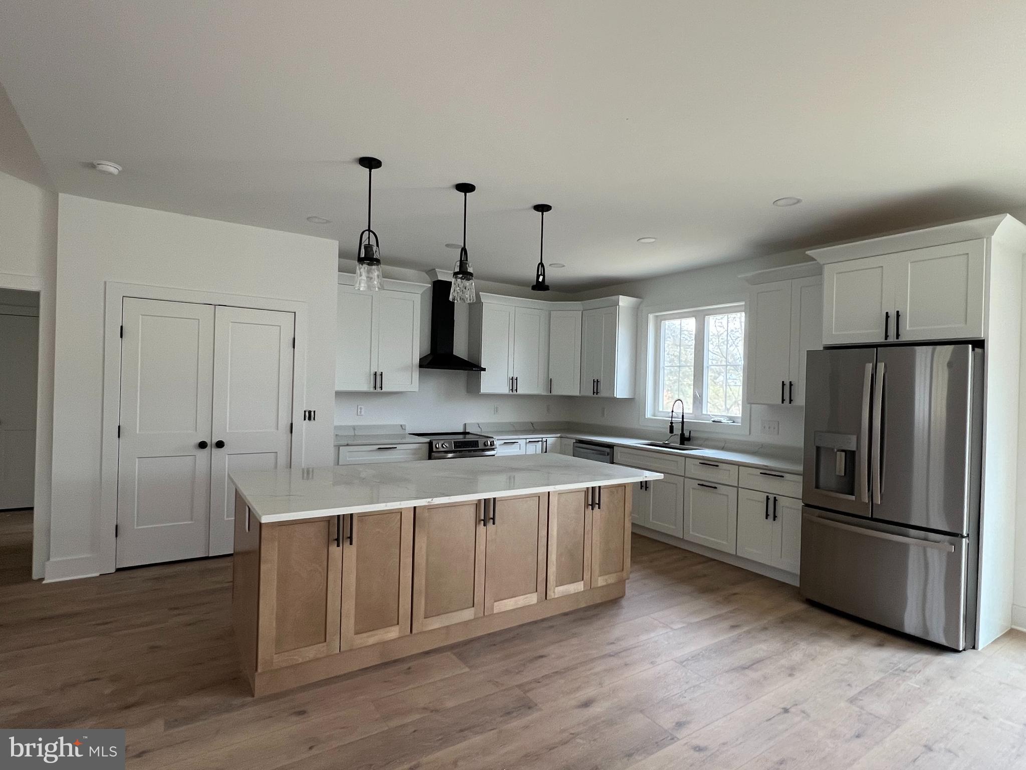 ROUND TOP ESTATES - Residential