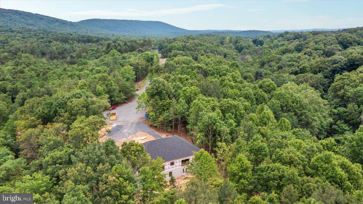 ROUND TOP ESTATES - Residential