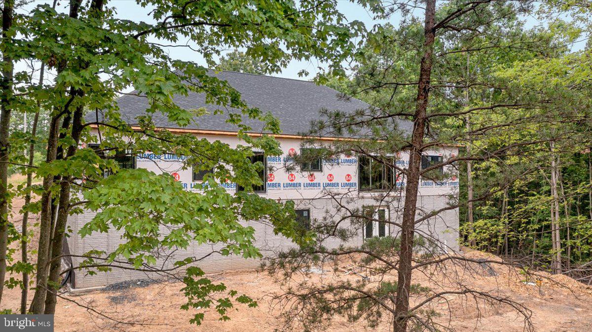 ROUND TOP ESTATES - Residential