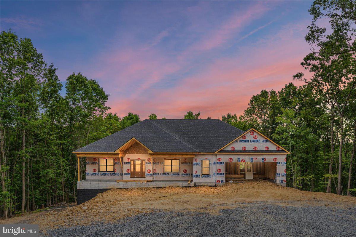 ROUND TOP ESTATES - Residential