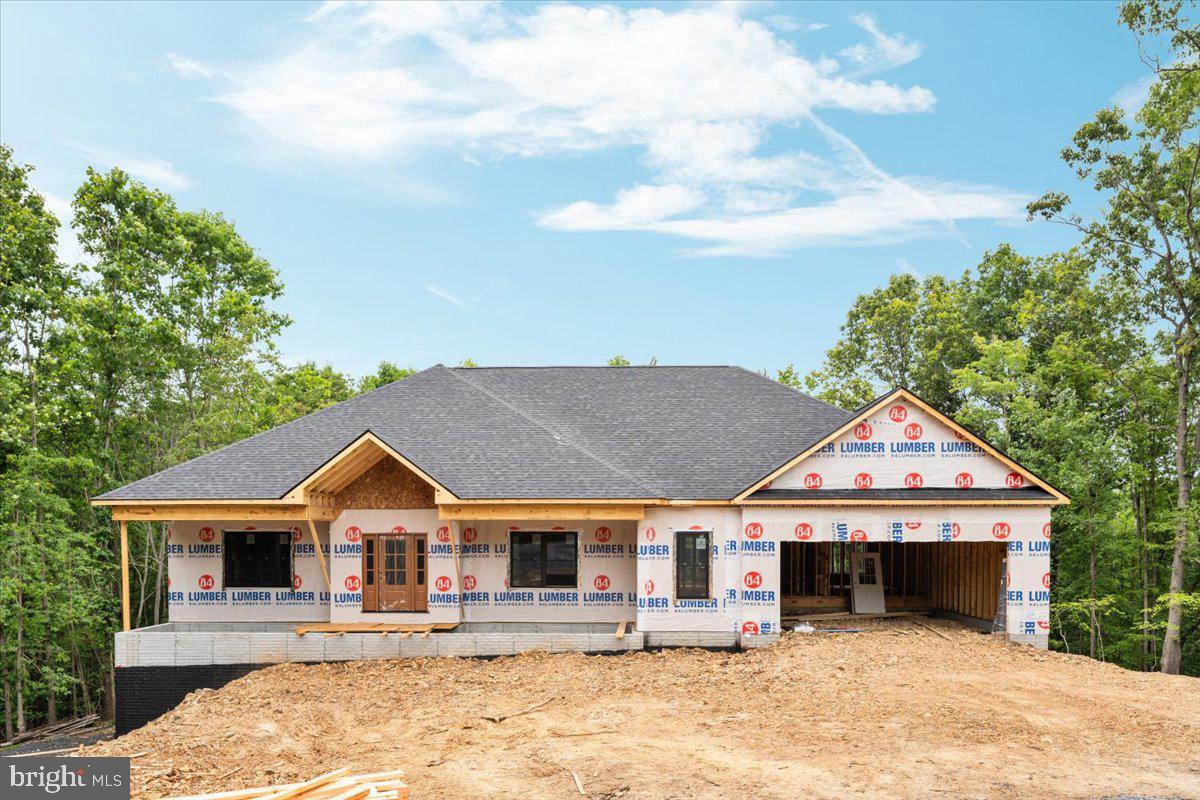 ROUND TOP ESTATES - Residential