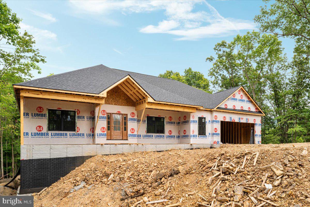 ROUND TOP ESTATES - Residential