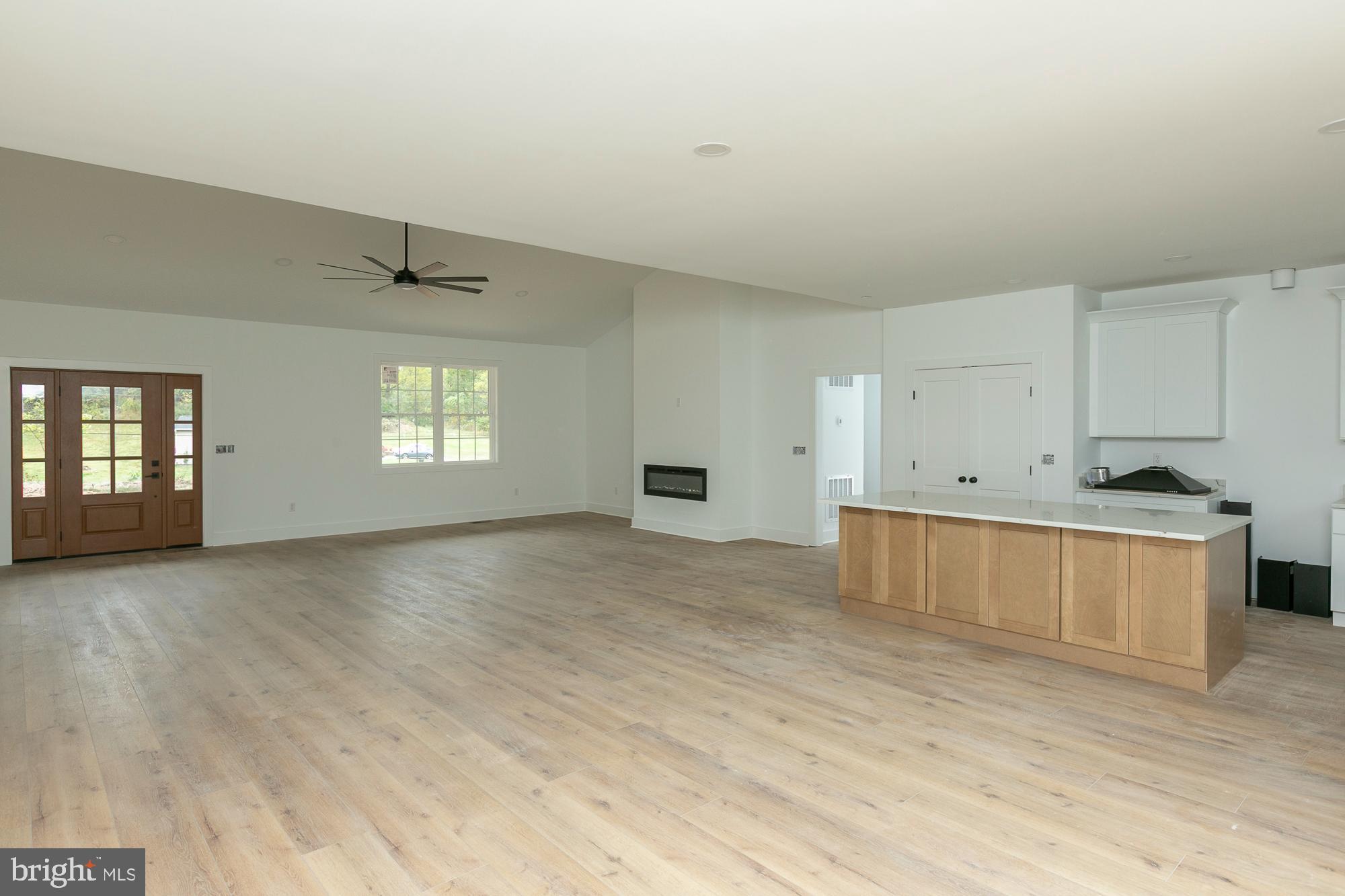 ROUND TOP ESTATES - Residential