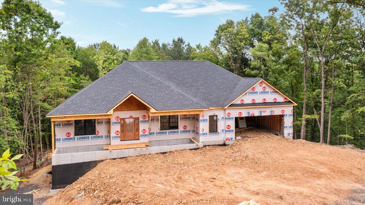 ROUND TOP ESTATES - Residential