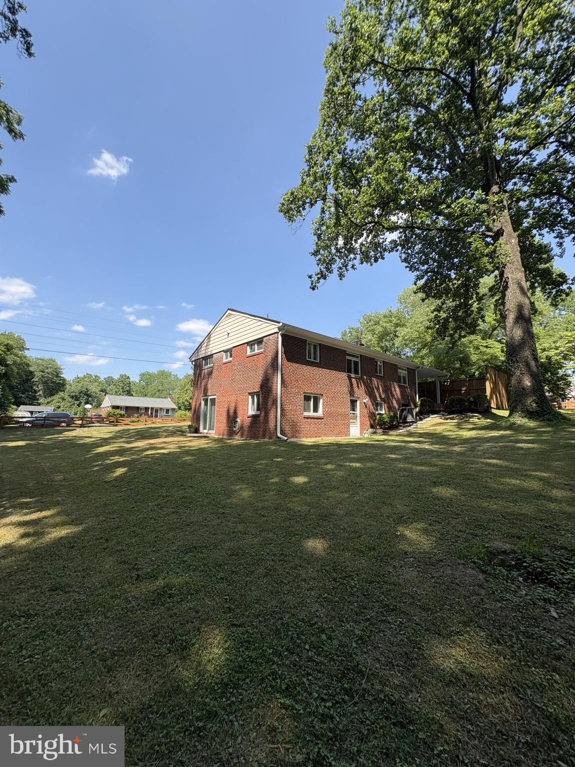 BROYHILL PARK - Residential