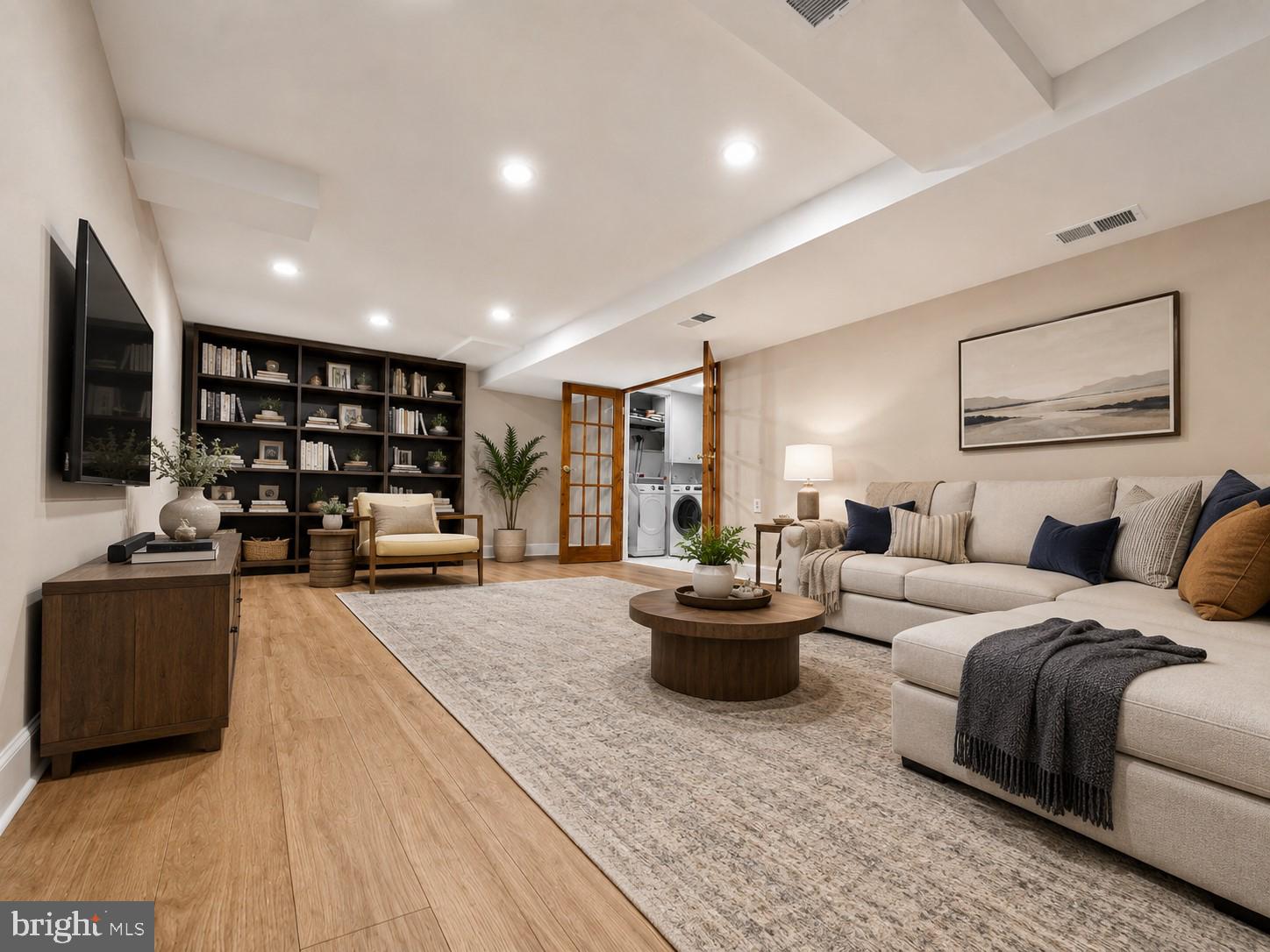 BROYHILL PARK - Residential
