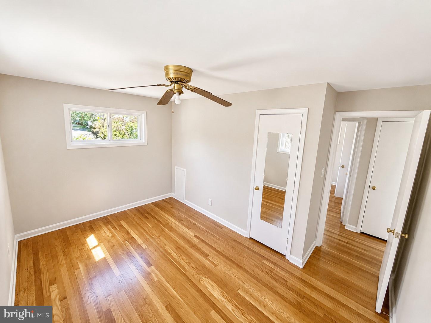 BROYHILL PARK - Residential