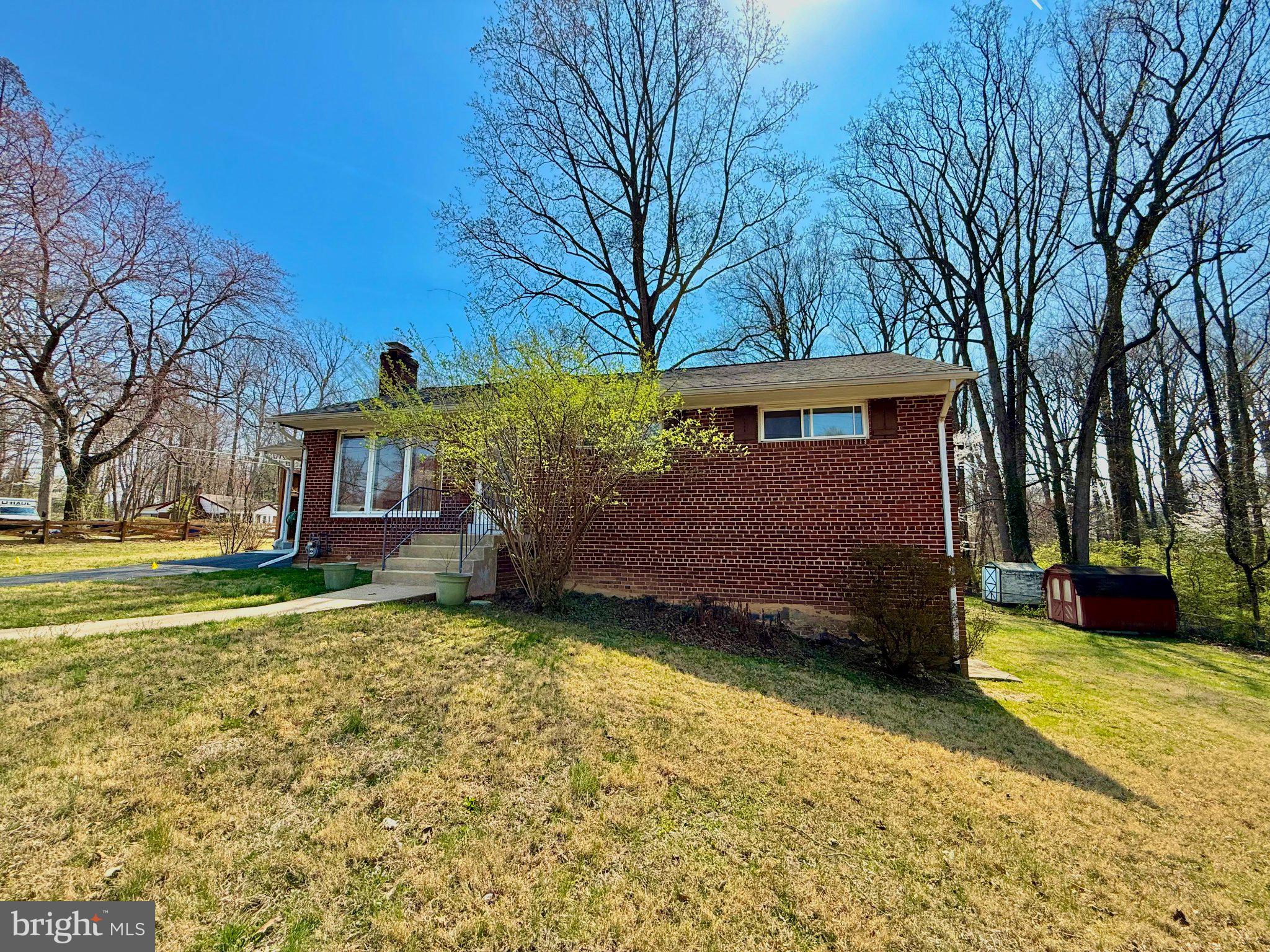 BROYHILL PARK - Residential