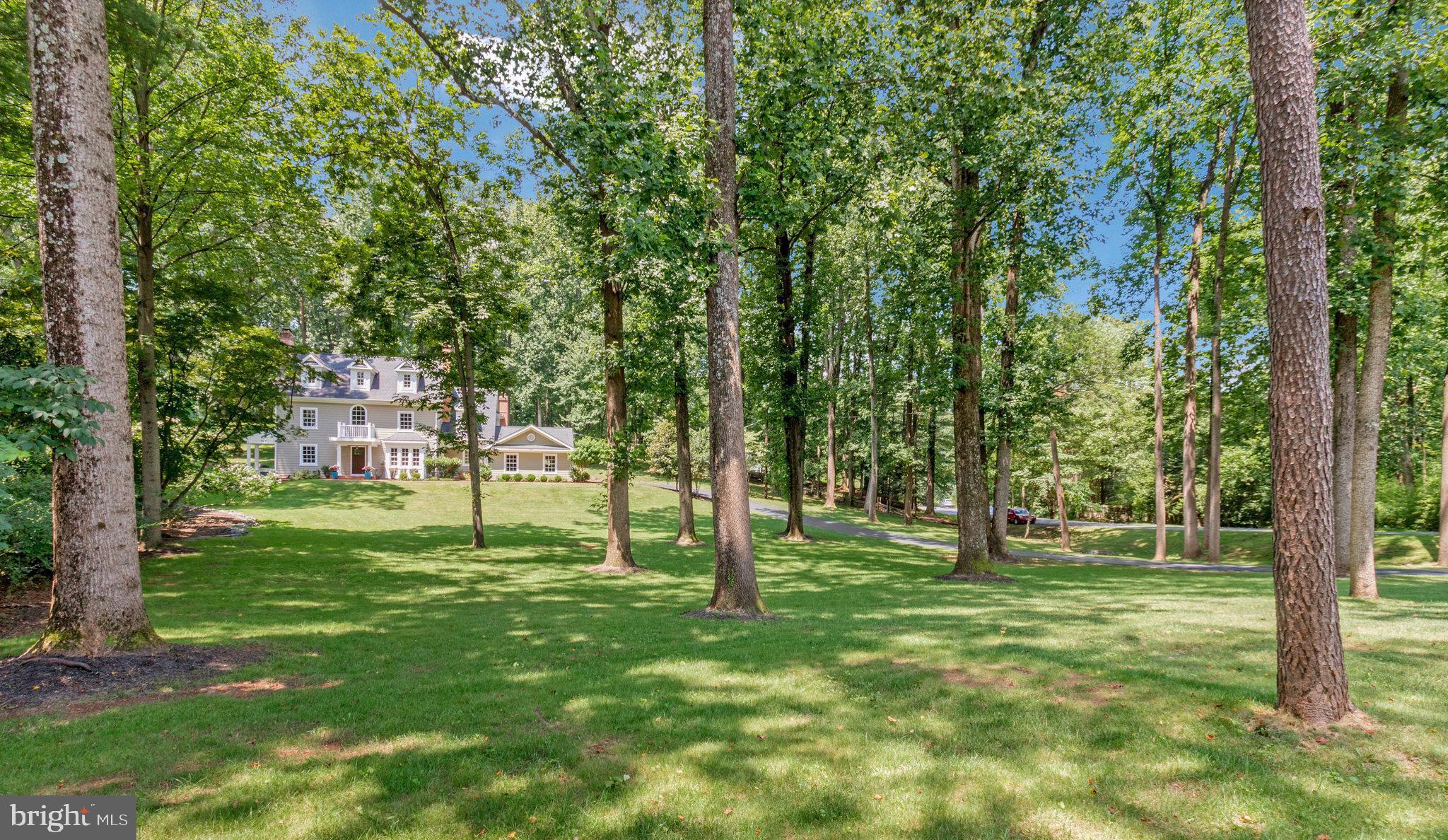 WOODSIDE ESTATES - Residential