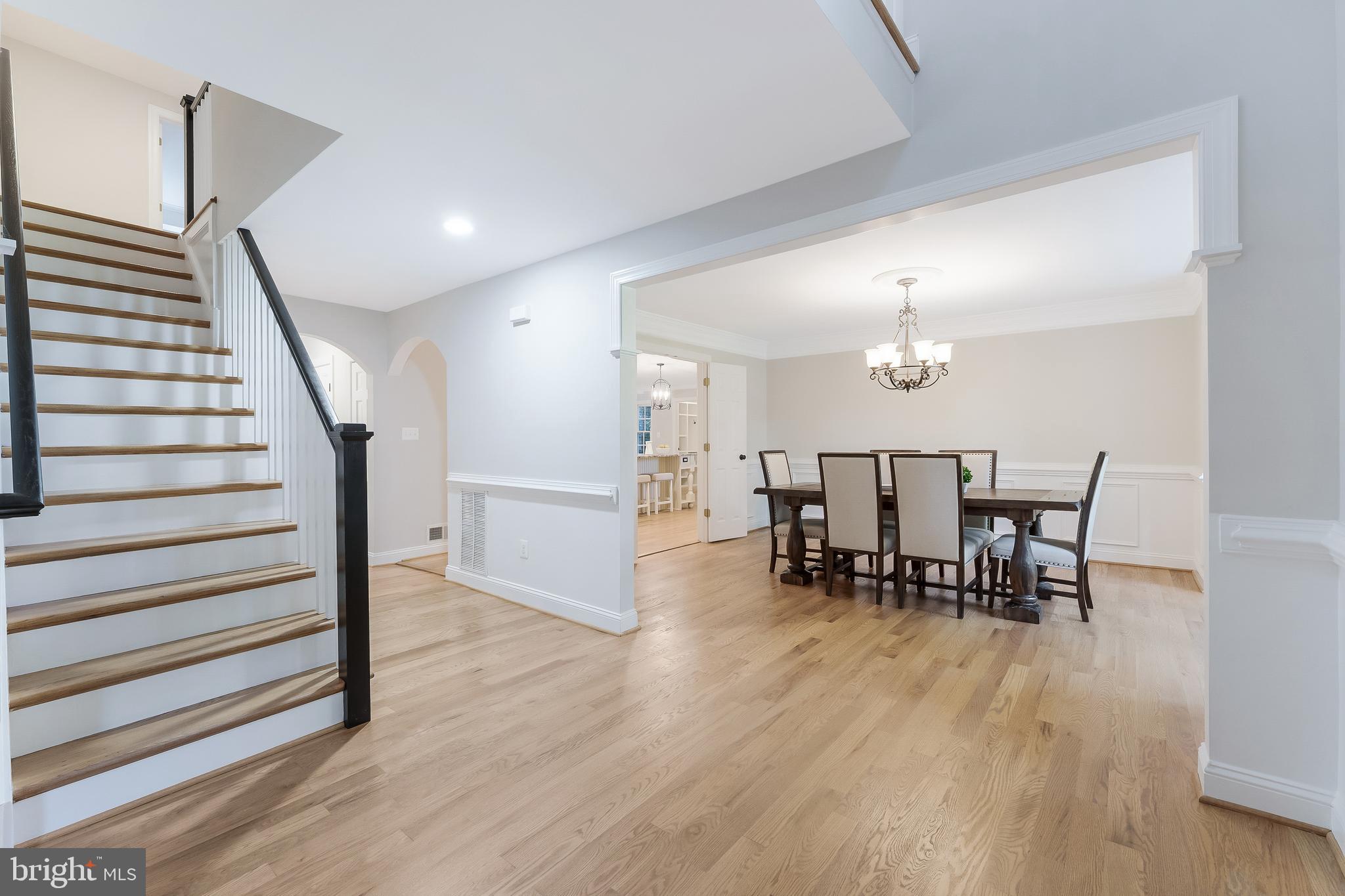 WOODSIDE ESTATES - Residential