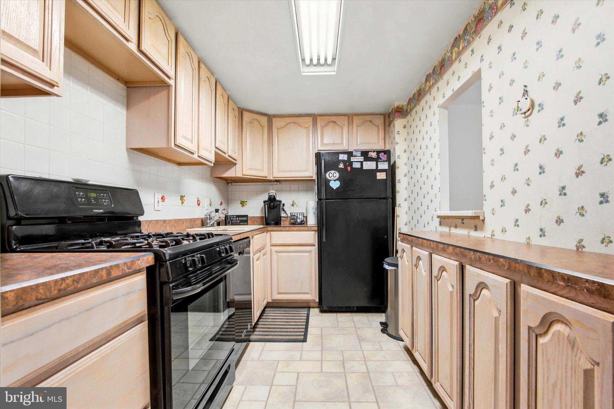 JENKINTOWN - Residential