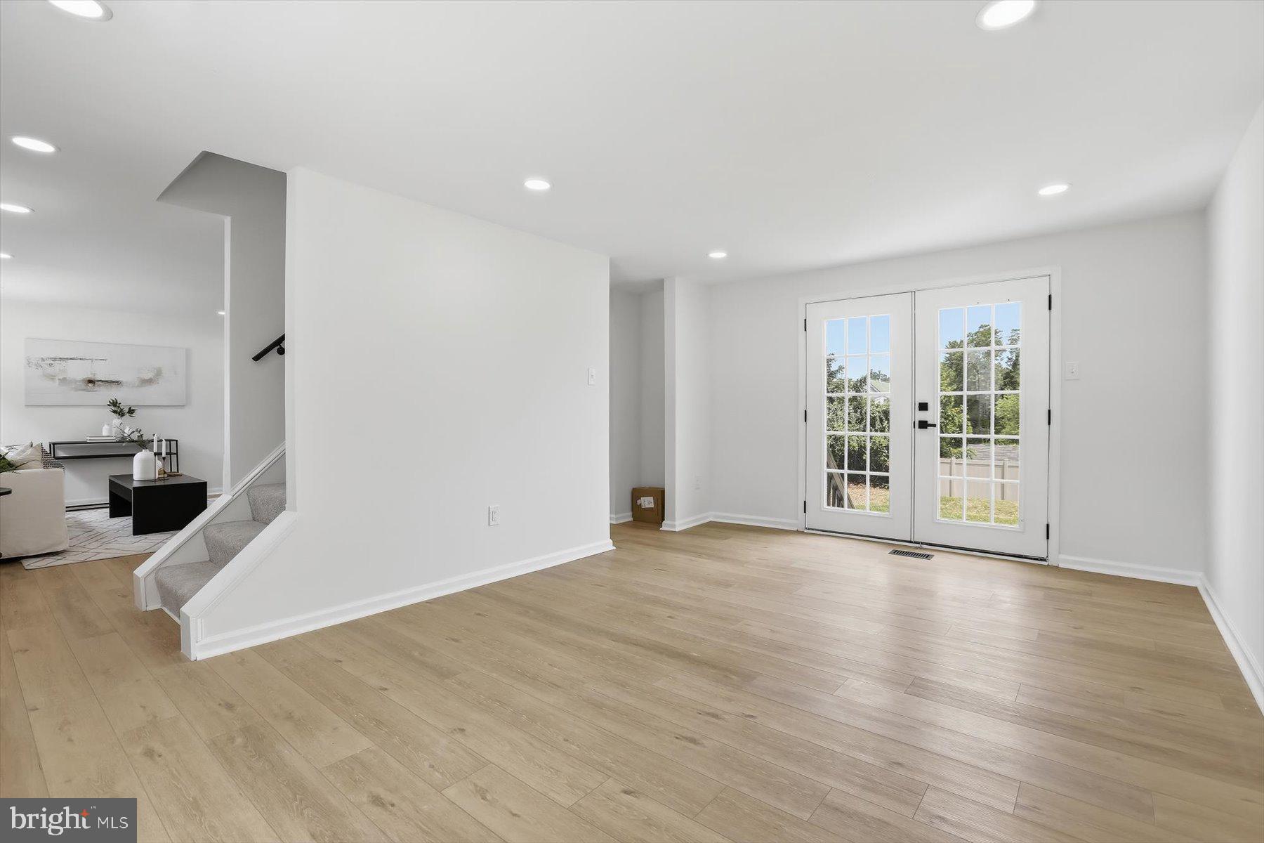 MILFORD MILL - Residential