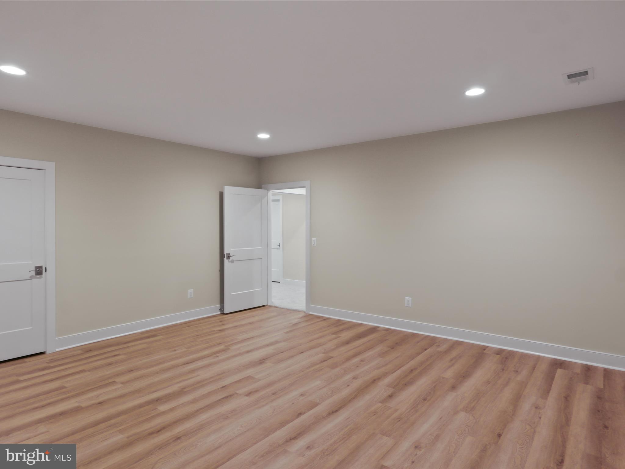 LEE MEADOWS - Residential Lease