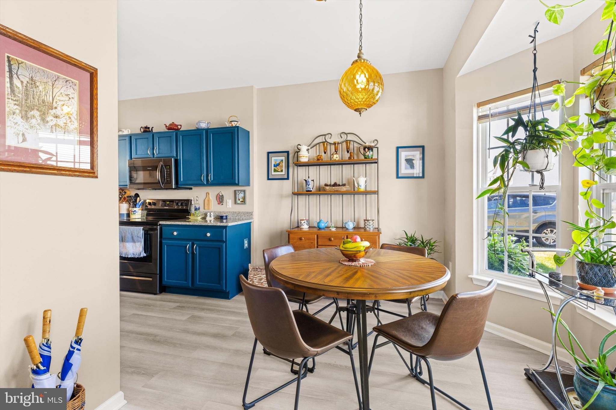 BAY SHORES - Residential