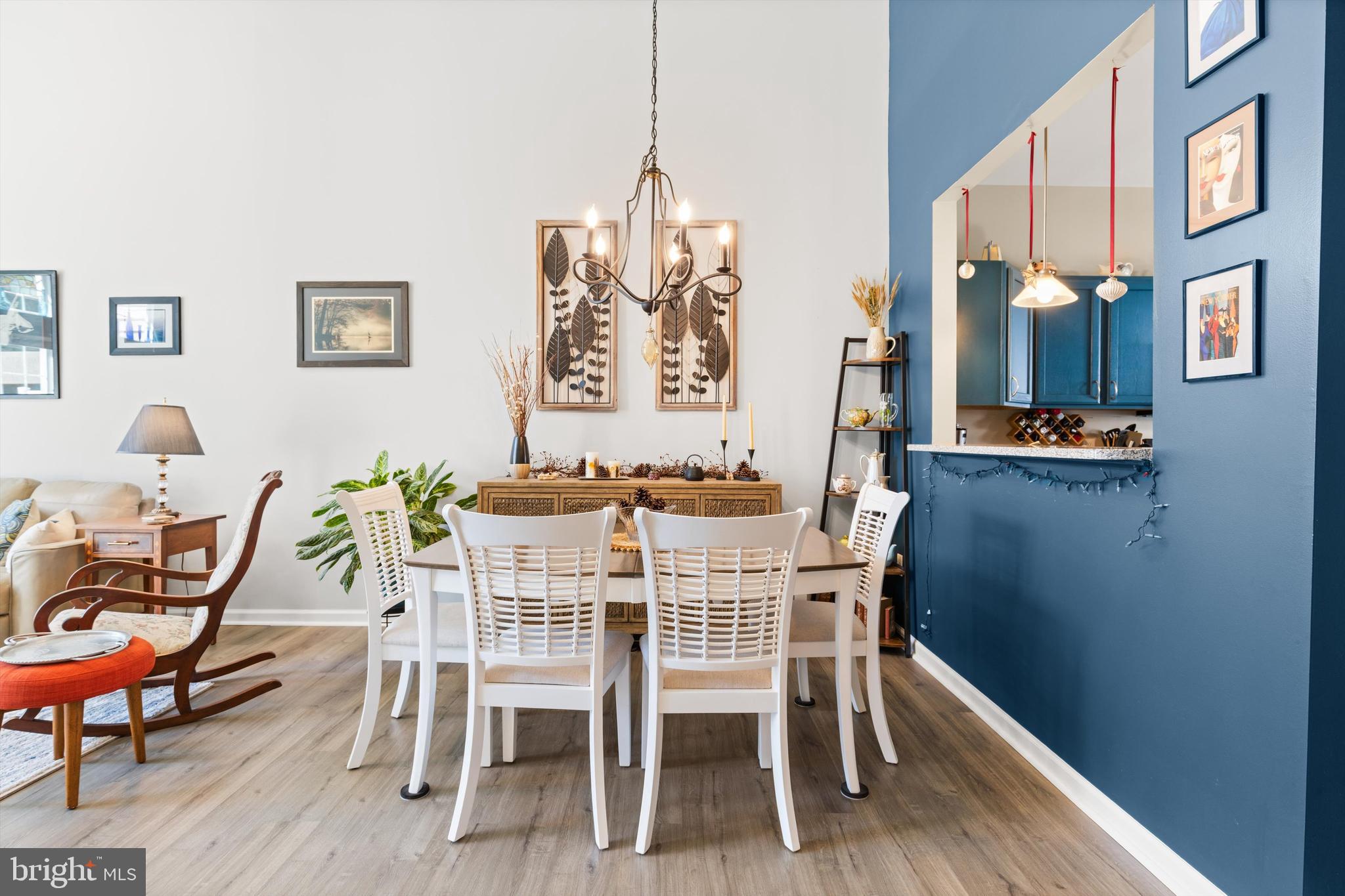 BAY SHORES - Residential