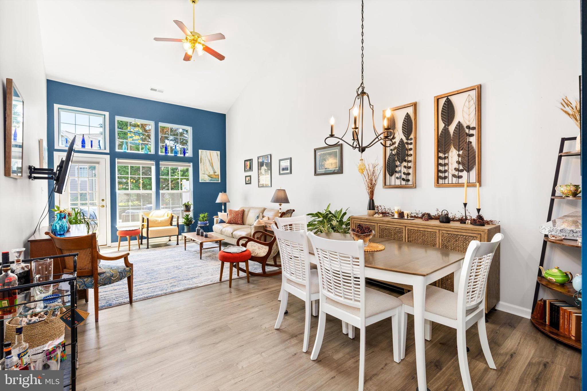 BAY SHORES - Residential
