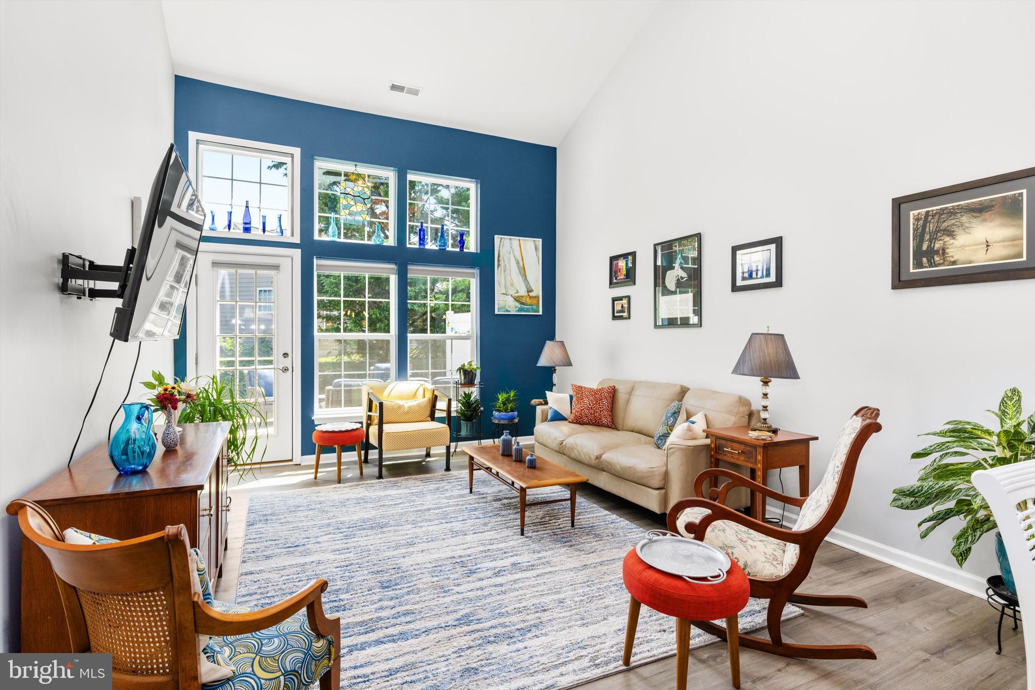 BAY SHORES - Residential