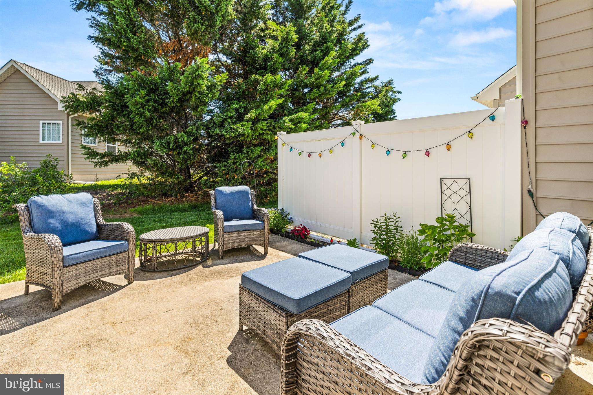 BAY SHORES - Residential