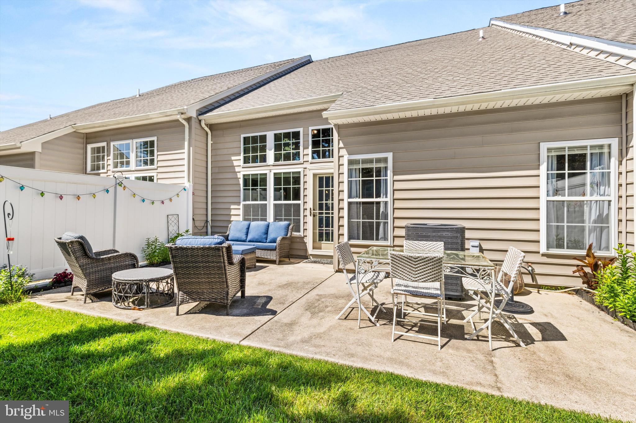 BAY SHORES - Residential