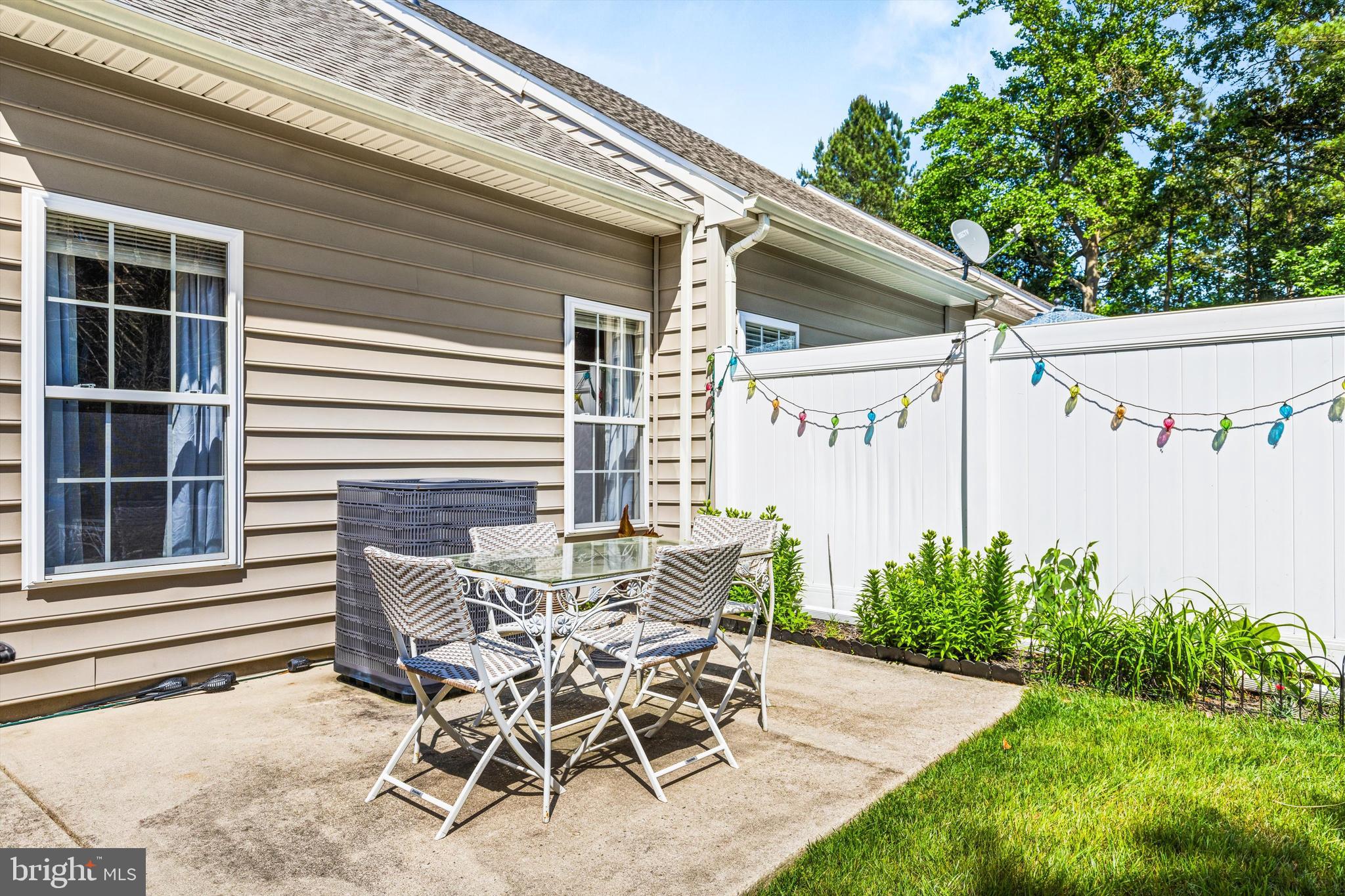 BAY SHORES - Residential