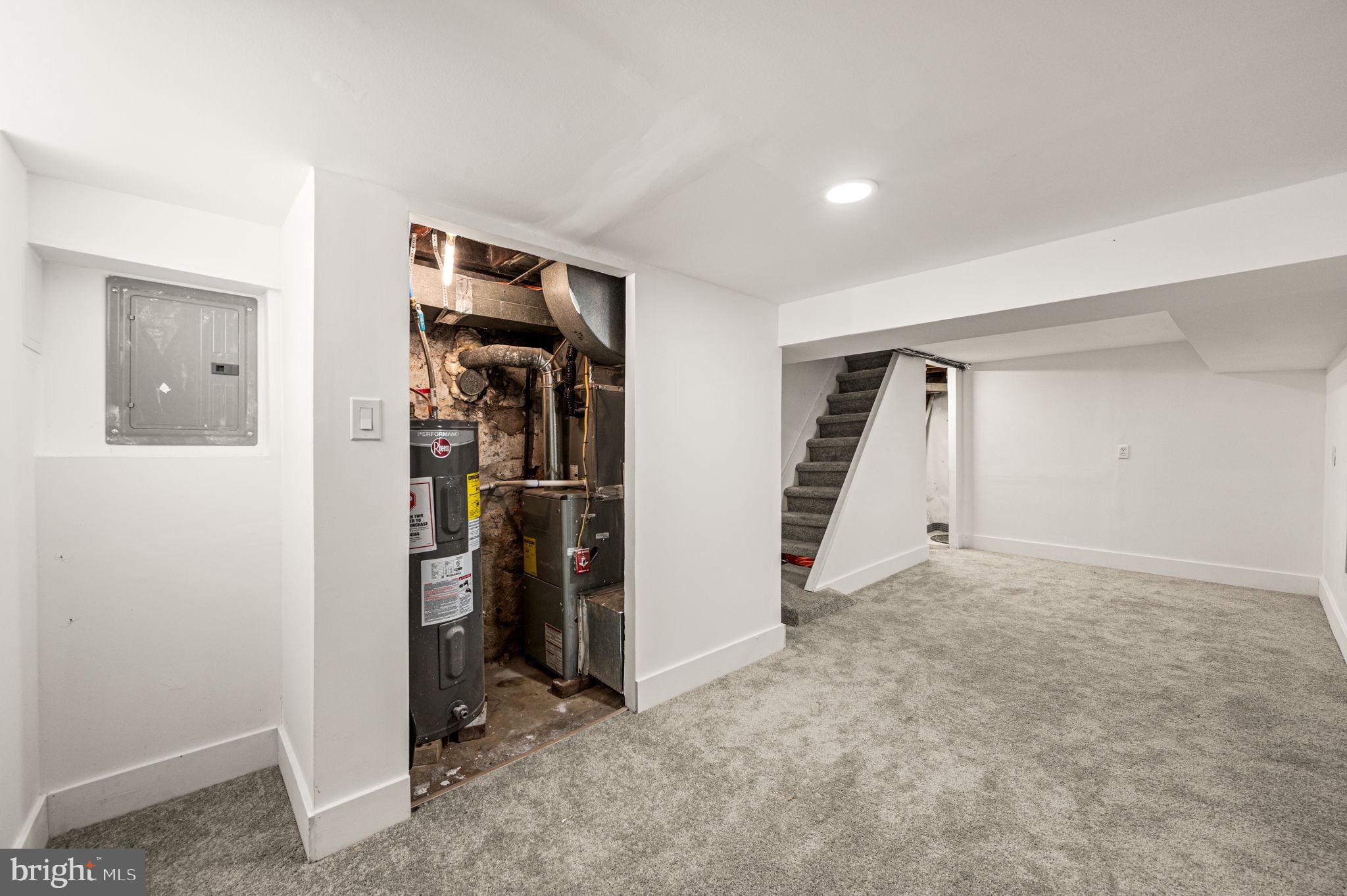 KENSINGTON - Residential