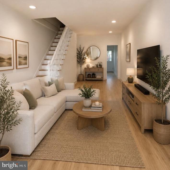 KENSINGTON - Residential