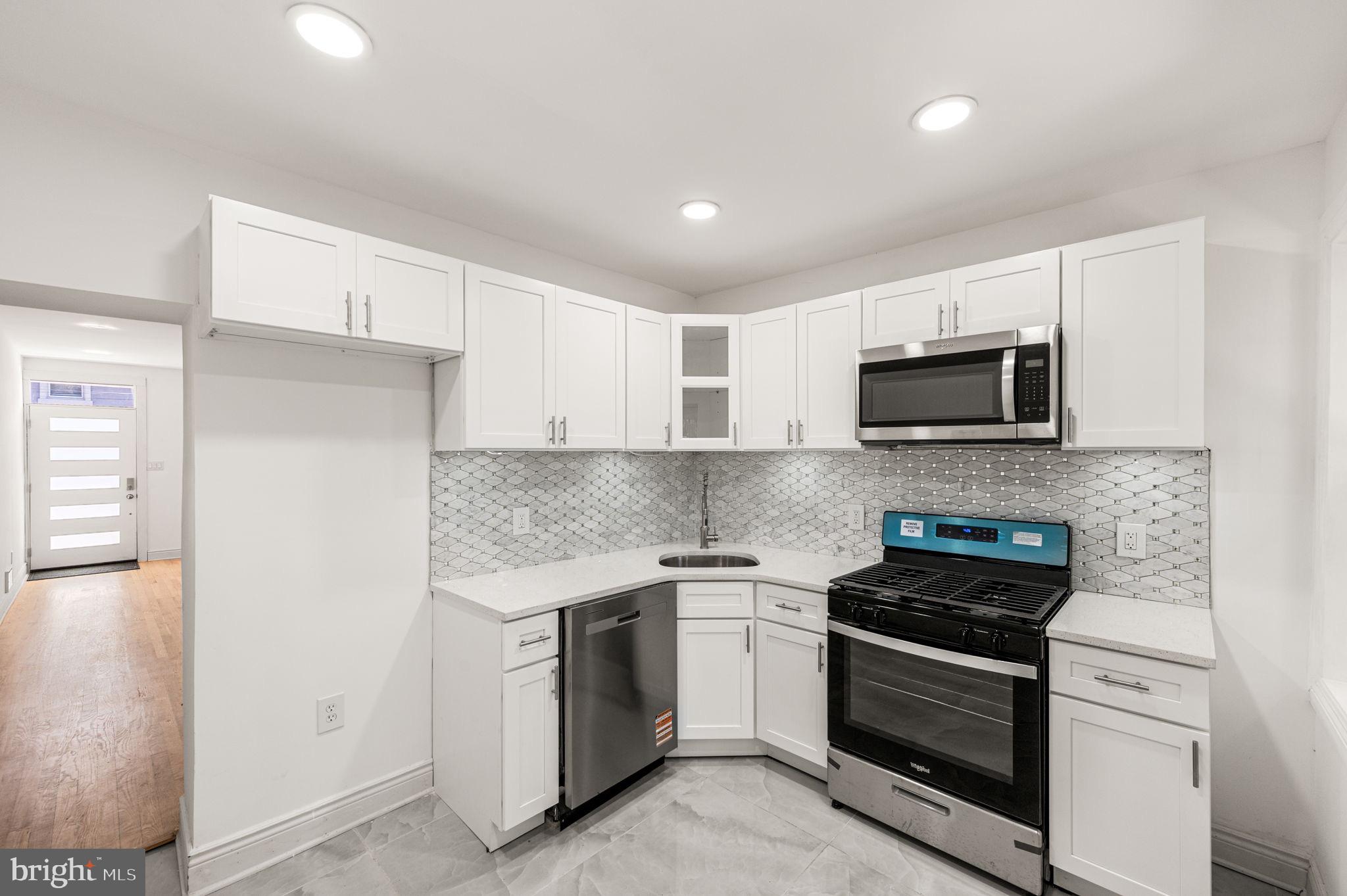 KENSINGTON - Residential