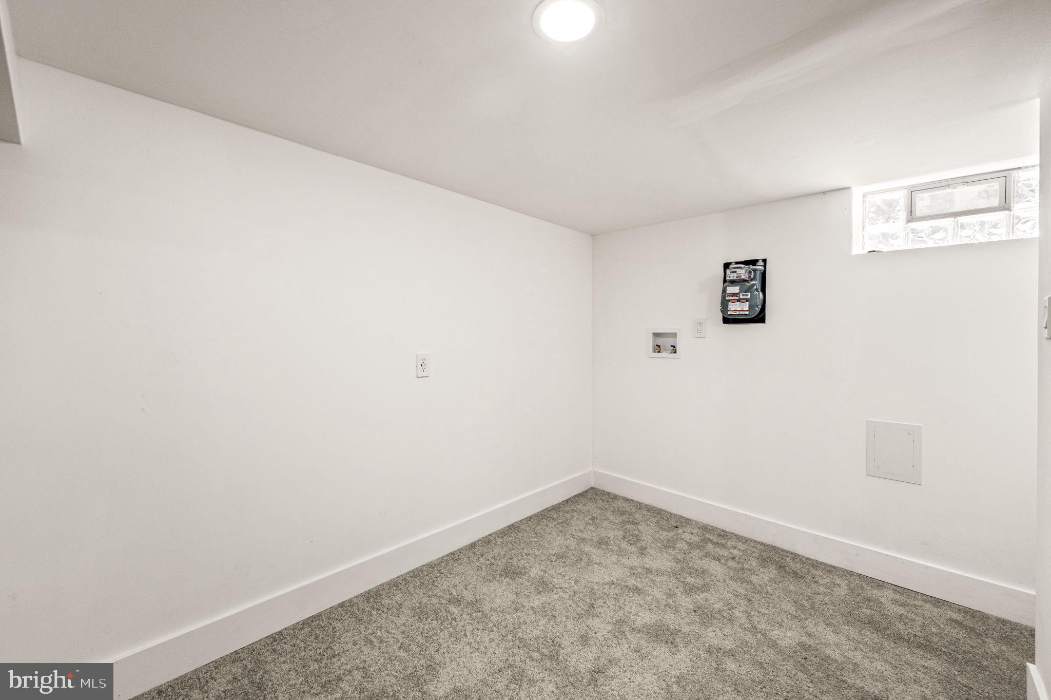 KENSINGTON - Residential
