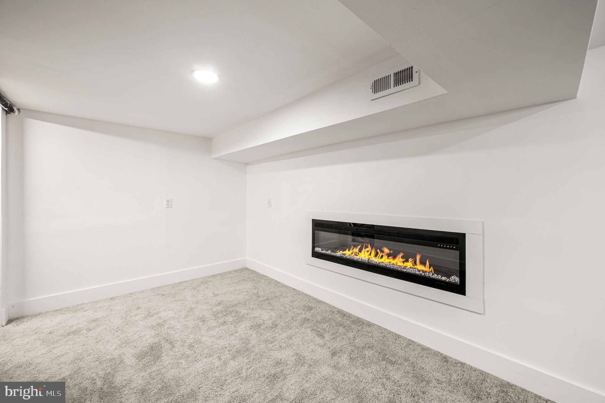 KENSINGTON - Residential