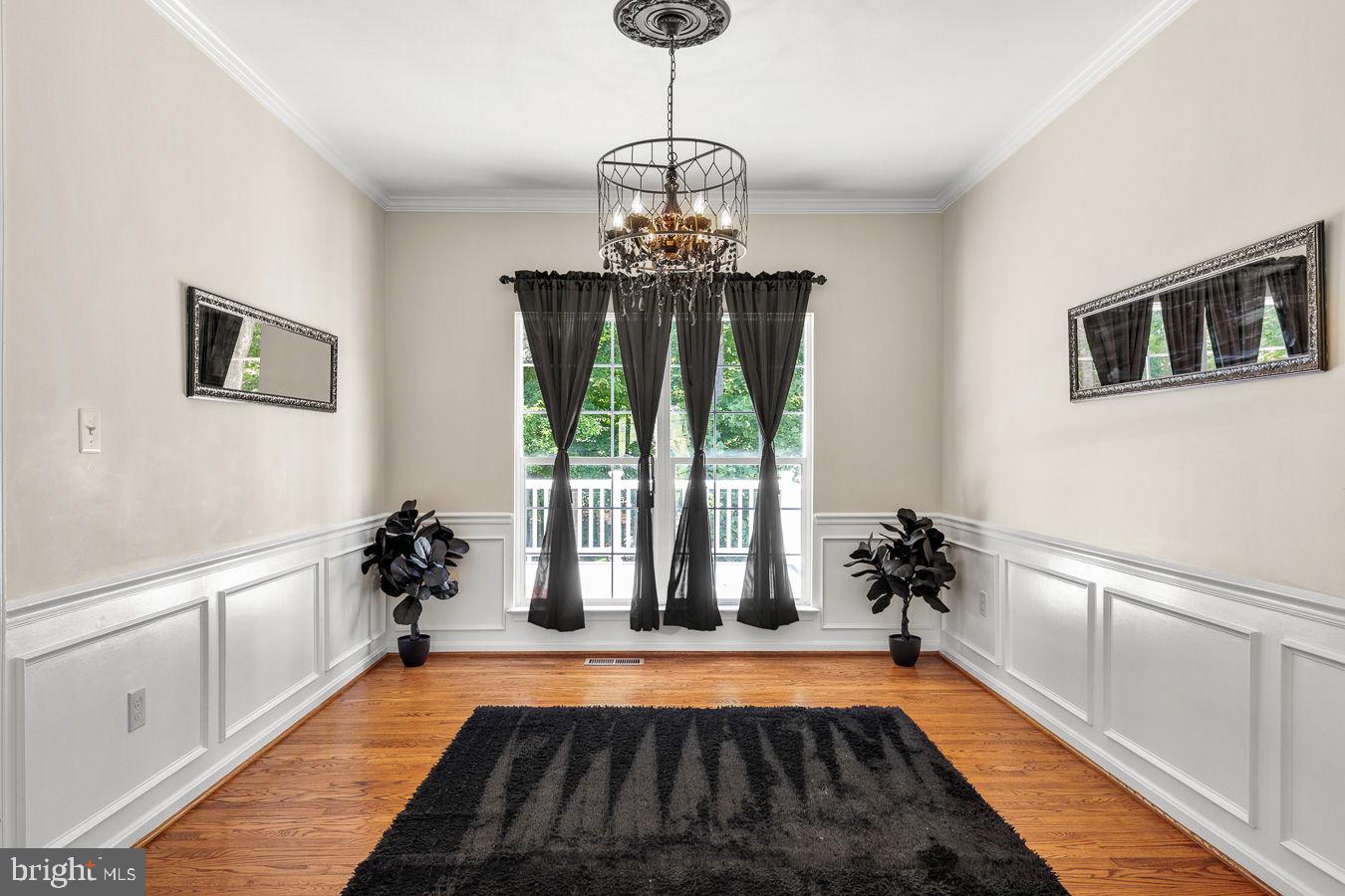 BLOOMS CROSSING - Residential