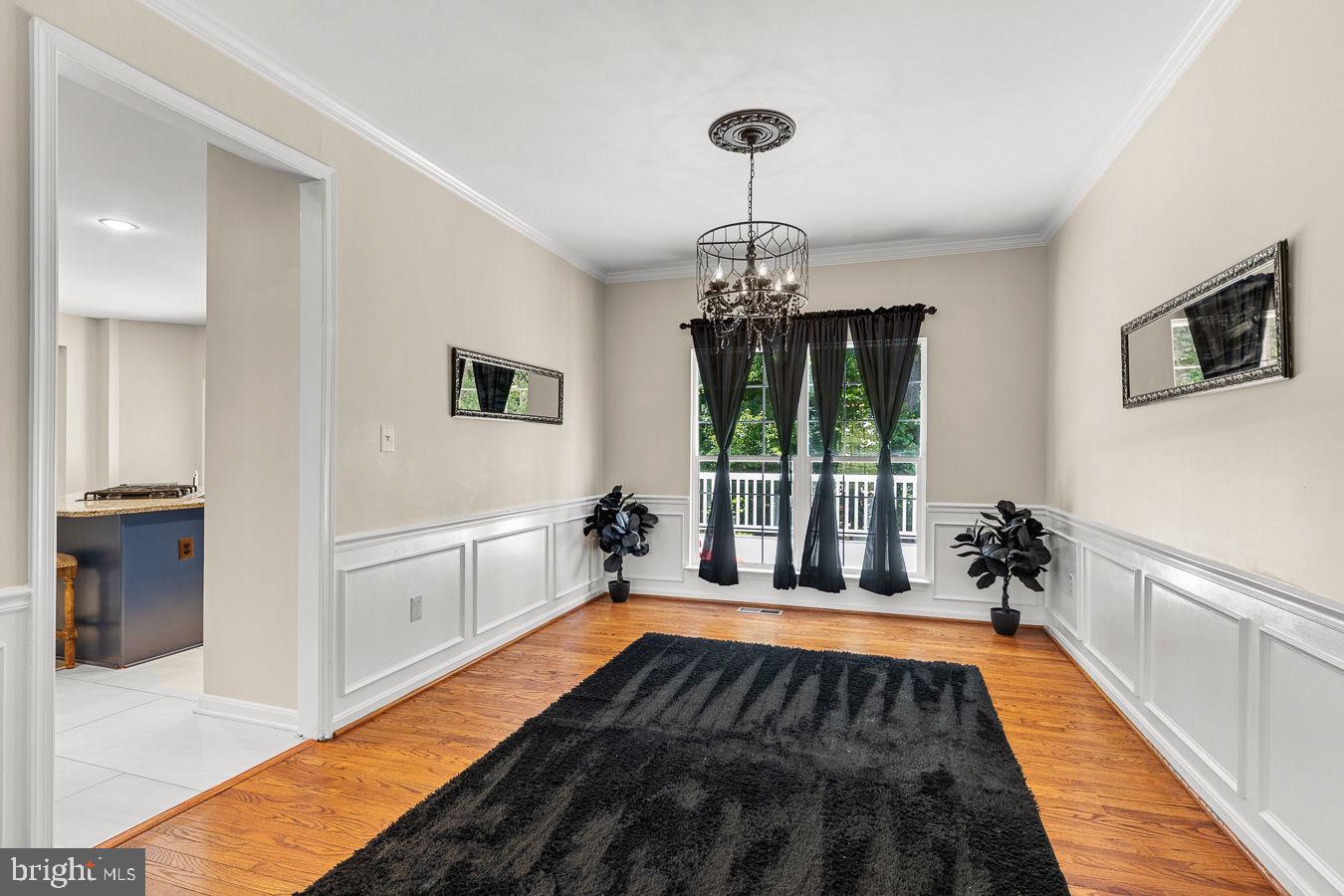BLOOMS CROSSING - Residential