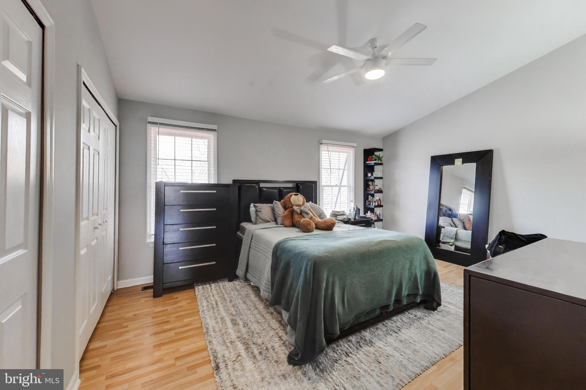 LAUREL LAKES - Residential