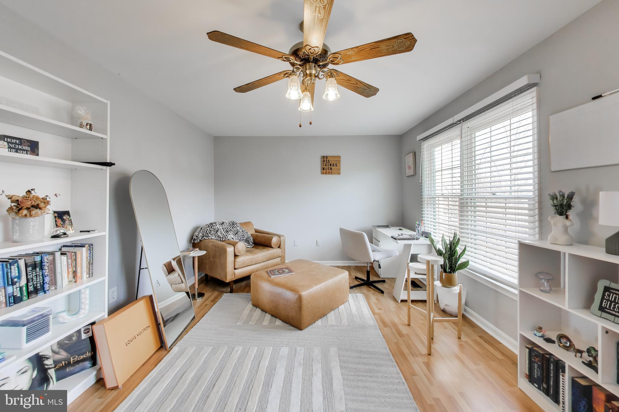 LAUREL LAKES - Residential