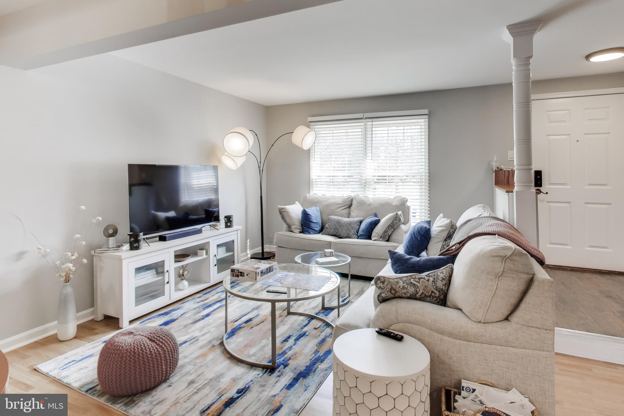 LAUREL LAKES - Residential