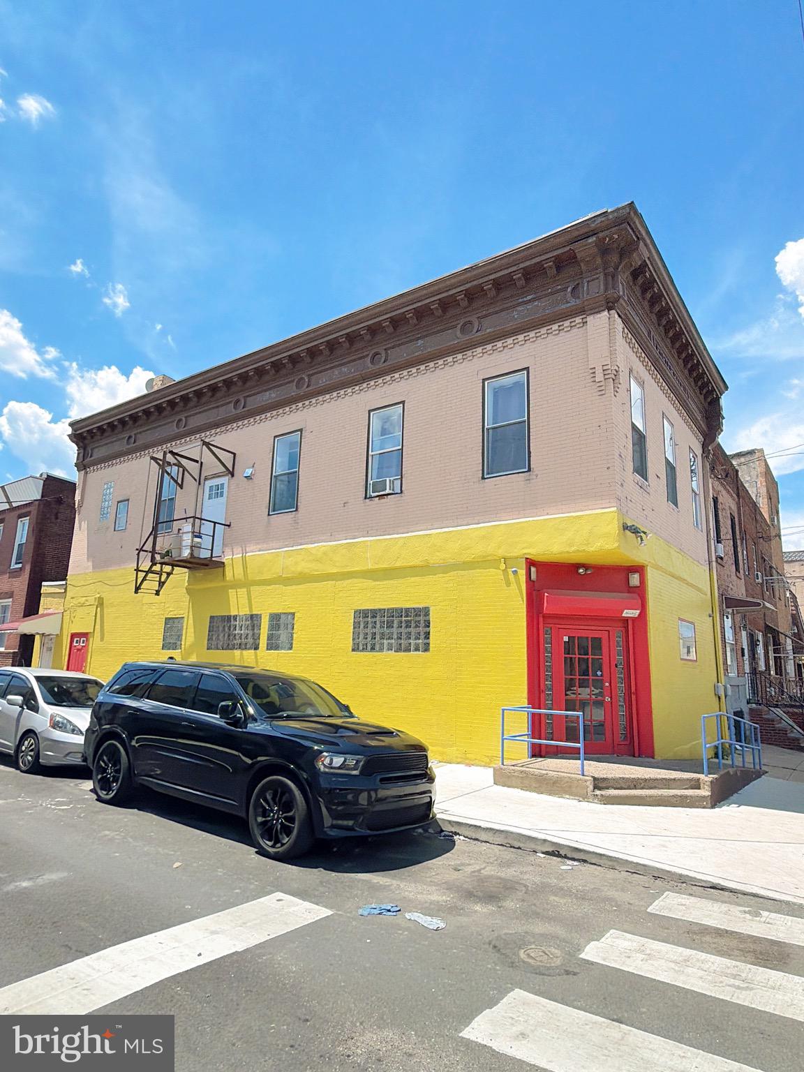 Mixed-Use Property for Sale – 826 Porter St, South Philly 

Great investment opportunity! This mixed-use property features a commercial space on the first floor currently operating as a daycare, plus a spacious 3-bedroom, 1-bath apartment on the second floor.