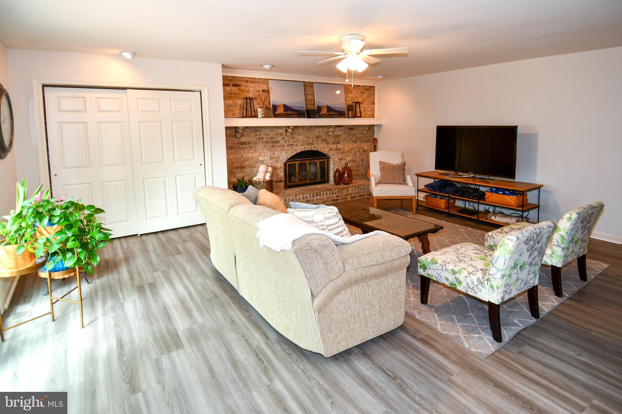 POPLAR TREE ESTATES - Residential
